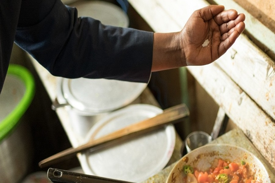 oh_women's tweet photo. Salt warning labels on restaurant menus key to fight heart, kidney disease: The Lancet

https://t.co/GmVHKDXUz6

#SaltWarningLabels #HealthyMenuChoices #LessSaltMoreHealth #FightHypertension #SmartEating #PublicHealthNudge #LowSodiumLiving @oh_women https://t.co/YbI7ydKK0I