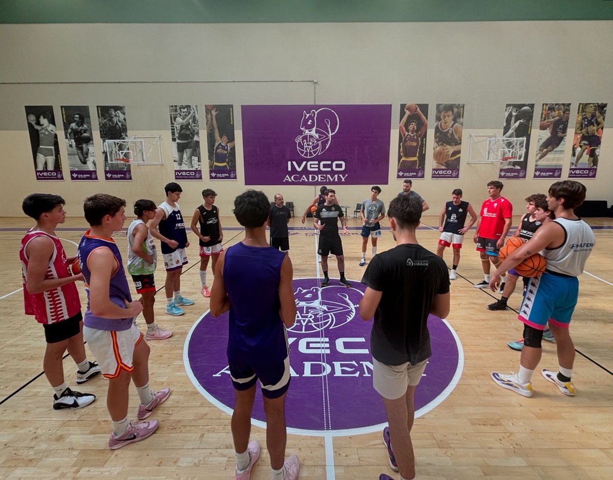 💜👊 ¡Completado el segundo día del 𝘼𝙧𝙙𝙞𝙡𝙡𝙖𝙨 𝙋𝙧𝙖𝙘𝙩𝙞𝙘𝙚 𝘾𝙖𝙢𝙥!

#PucelaBasket