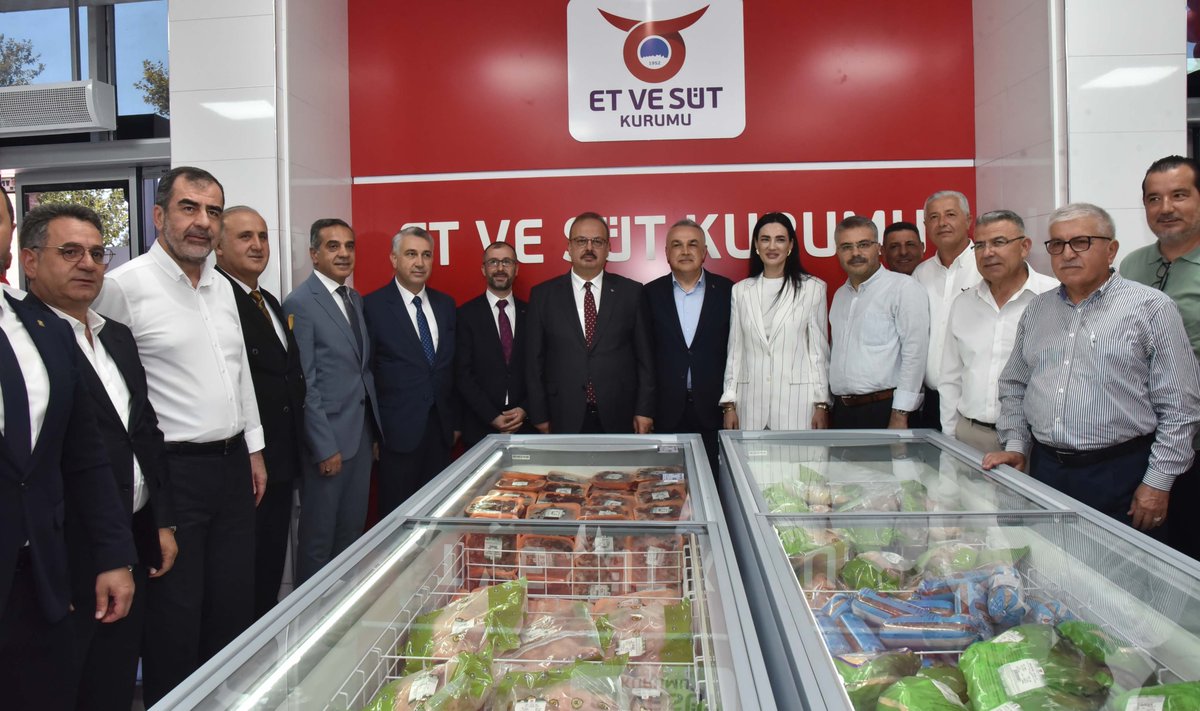 T.C. Aydın Valiliği (@aydinvaliligi) on Twitter photo Vali <a href="/YakupCanbolat/">Yakup CANBOLAT</a>,
Aydın'da ilk olma özelliği taşıyan Et ve Süt Kurumu İncirliova Satış Mağazası açılışına katıldı.
Satış mağazası hakkında yetkililerden bilgi alan Vali Canbolat; mağazanın ilçeye hayırlı uğurlu ve bereketli olması temennisinde bulundu.
📍İncirliova Vali <a href="/YakupCanbolat/">Yakup CANBOLAT</a>,
Aydın'da ilk olma özelliği taşıyan Et ve Süt Kurumu İncirliova Satış Mağazası açılışına katıldı.
Satış mağazası hakkında yetkililerden bilgi alan Vali Canbolat; mağazanın ilçeye hayırlı uğurlu ve bereketli olması temennisinde bulundu.
📍İncirliova