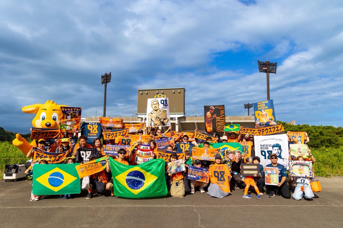 のっきー tweet media