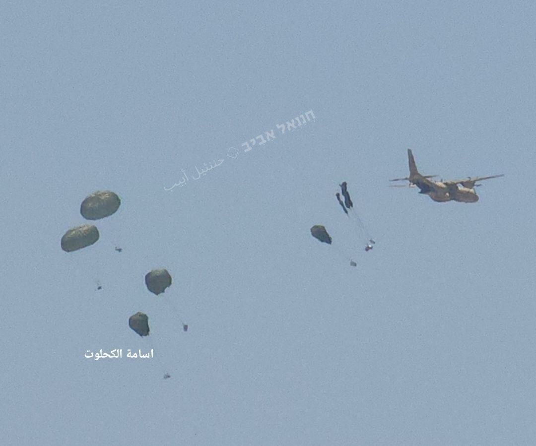 انزال جوي لمواد غذائية في وسط قطاع غزة

طيران مصري