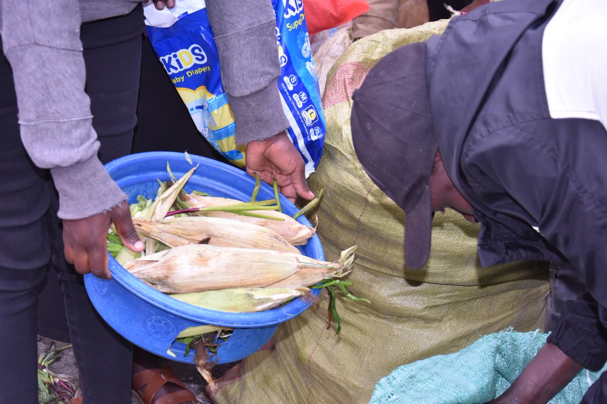 Shakur Njeru (@shakurnjeru1) on Twitter photo Reducing food loss by collecting surplus fresh vegetables from @VegePro and distributing to underserved urban communities fights hunger, improves nutrition, and cuts environmental waste. It turns excess into impact, ensuring no good food goes to waste. <a href="/Zero_Hunger_Ke/">Zero Hunger Initiative</a> <a href="/sdi_net/">Slum Dwellers International</a> Reducing food loss by collecting surplus fresh vegetables from @VegePro and distributing to underserved urban communities fights hunger, improves nutrition, and cuts environmental waste. It turns excess into impact, ensuring no good food goes to waste. <a href="/Zero_Hunger_Ke/">Zero Hunger Initiative</a> <a href="/sdi_net/">Slum Dwellers International</a>