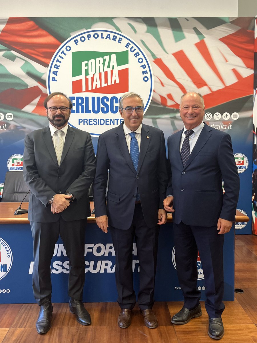 Maurizio Gasparri (@gasparripdl) on Twitter photo Diamo il benvenuto in <a href="/forza_italia/">Forza Italia</a> ai sindaci Silvio Vendettuoli sindaco di Ciorlano, Francesco Imperatore sindaco di San Potito Sannitico, Federico Nicolino sindaco Santa Maria la Fossa e Giuseppe Pirraglia sindaco di Gallo Matese.
Forza Italia, forza di territorio! Diamo il benvenuto in <a href="/forza_italia/">Forza Italia</a> ai sindaci Silvio Vendettuoli sindaco di Ciorlano, Francesco Imperatore sindaco di San Potito Sannitico, Federico Nicolino sindaco Santa Maria la Fossa e Giuseppe Pirraglia sindaco di Gallo Matese.
Forza Italia, forza di territorio!