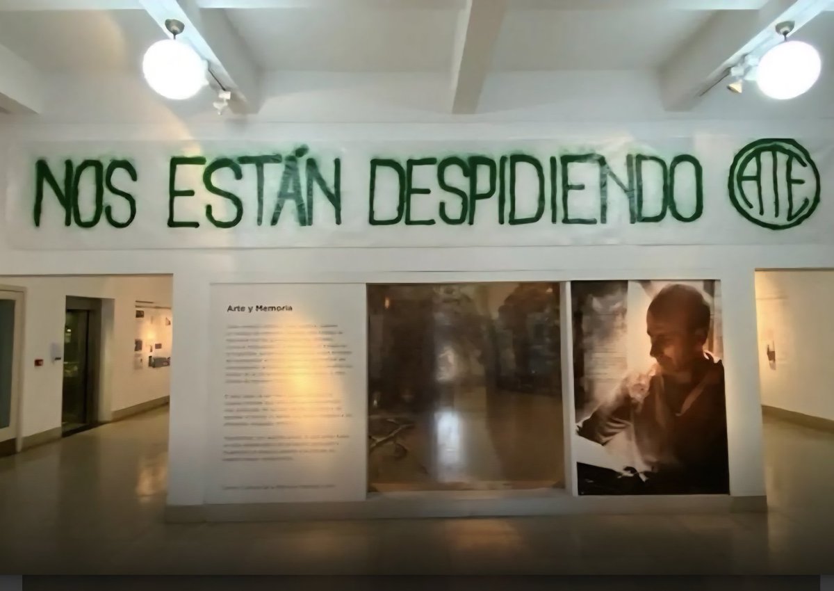 "They're firing us" 

Thank you President Milei 🙌🏻