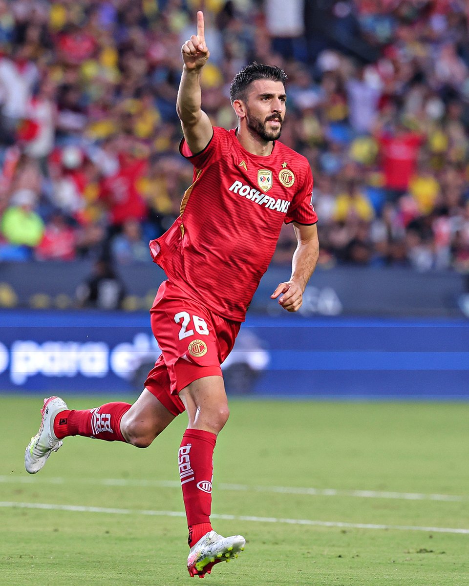 Paulinho leva 32 golos e 8 assistências em 46 jogos pelo Toluca. Melhor avançado, melhor marcador e MVP do campeonato mexicano. Não sei se é popular ou unpopular opinion, mas este homem merece uma oportunidade e voltar à Seleção Nacional. Make it happen, Roberto.