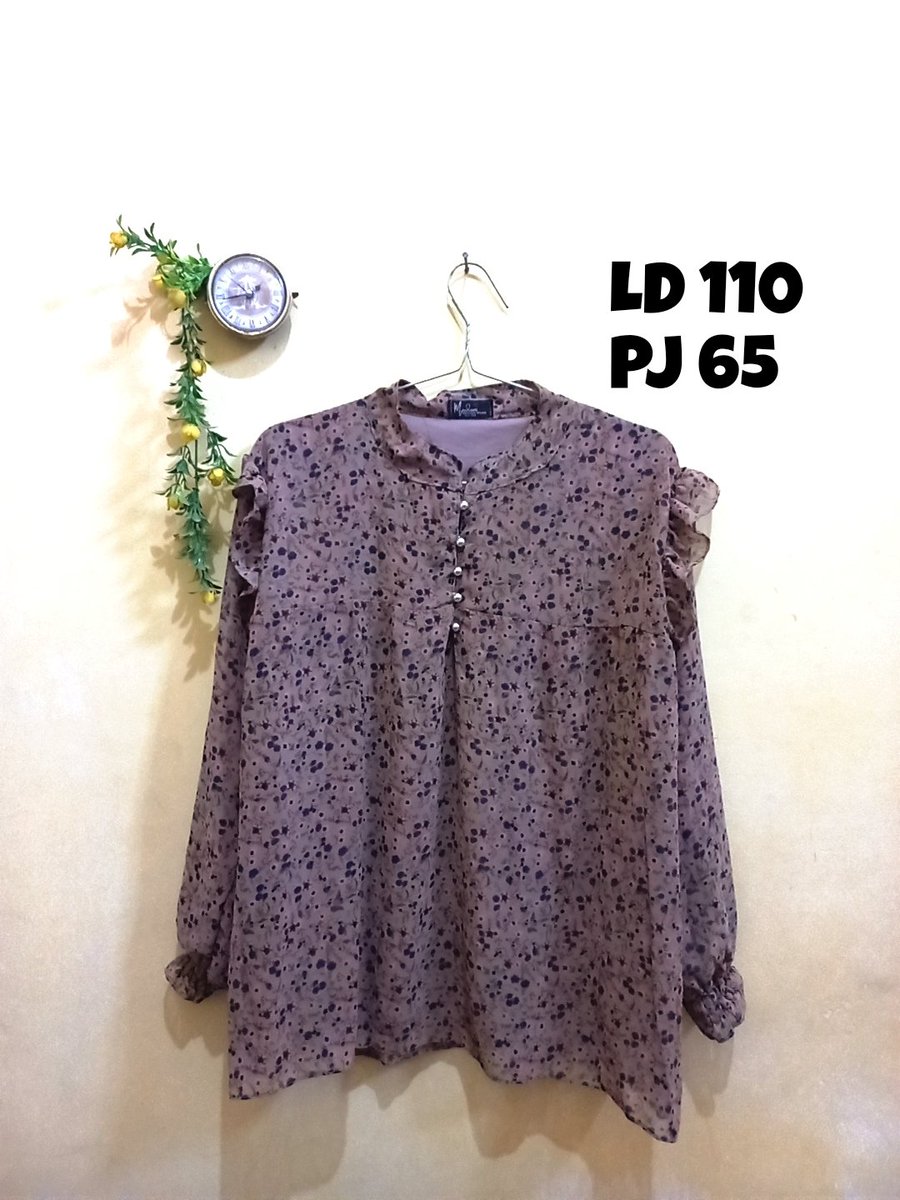 Ayneniyu's tweet image. WTS PRELOVED ATASAN WANITA MURAH

• Kondisi baju masih sangat baik (sudah di cuci bersih dan setrika, sebagian besar no minus)
• Size tertera di picture
• Chat untuk menanyakan detail baju

🍊 s.shopee.co.id/2B4ITymNhd

#preloved #prelovedbaju #prelovedatasan #prelovedwanita