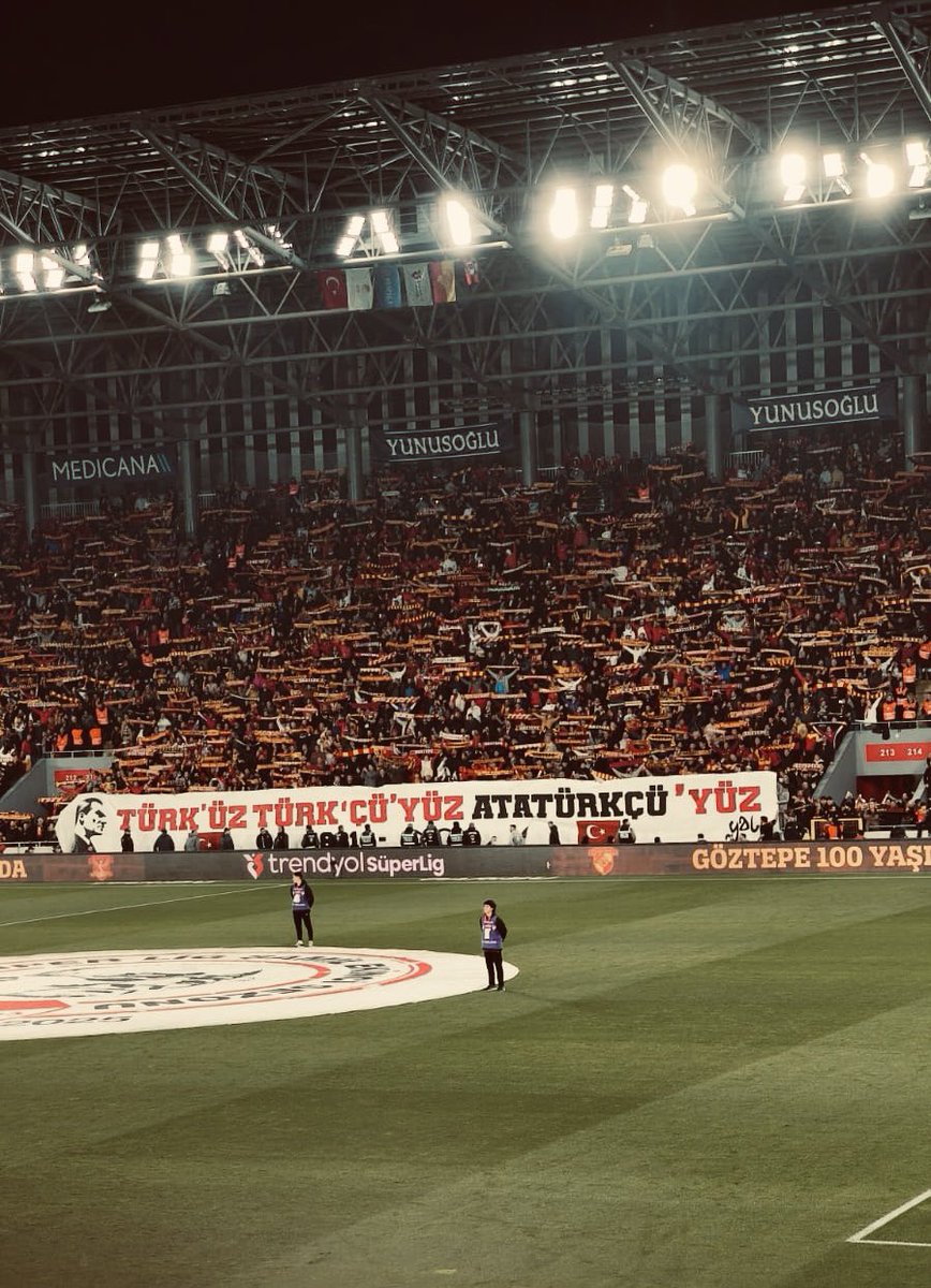 BKH (@tamotuzbees) on Twitter photo 