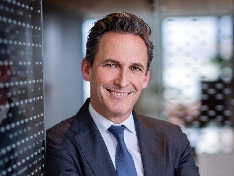 Crédit Agricole Appoints Didier Reboul as CEO of Leasing &amp; Factoring, Succeeds Hervé Varillon news.europawire.eu/didier-reboul-…