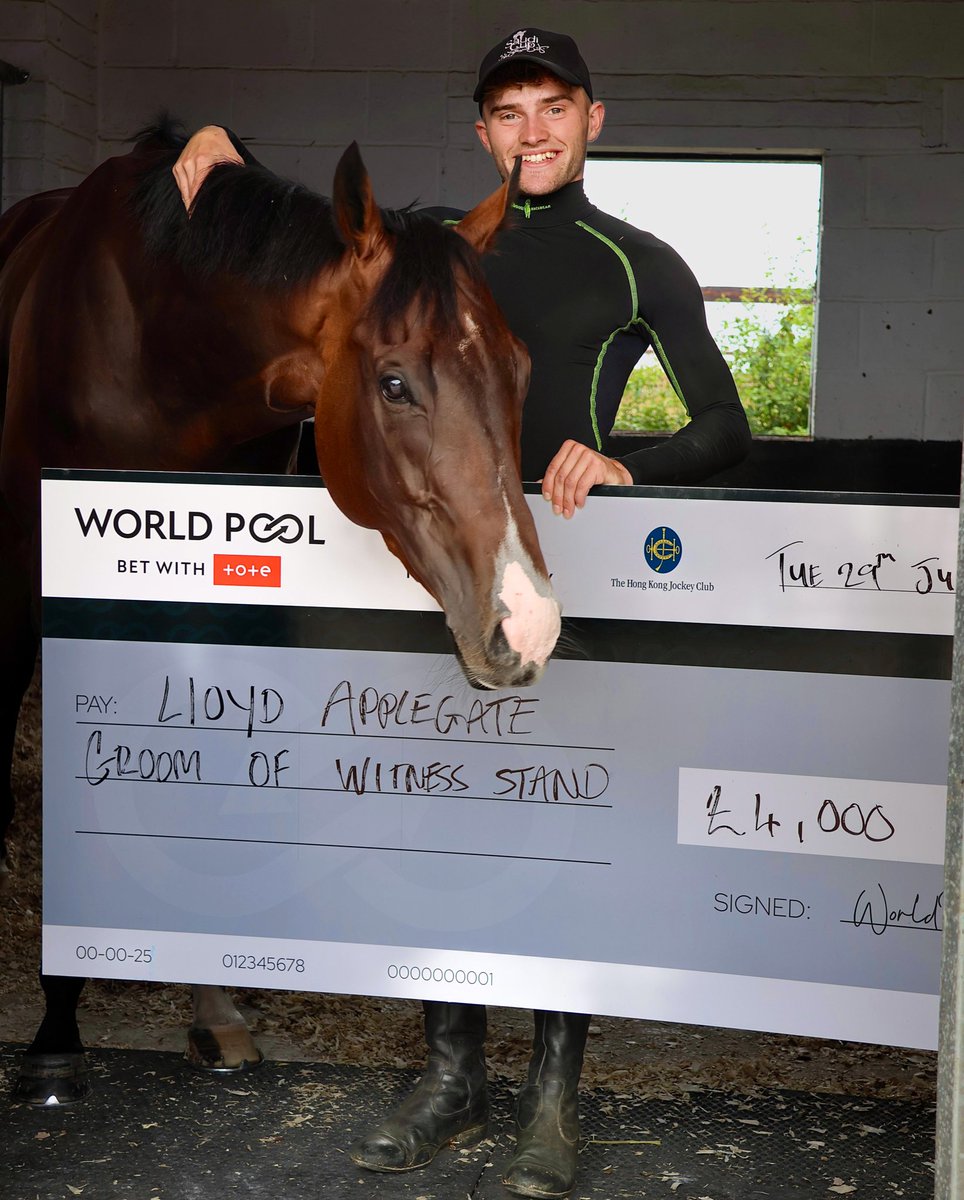 World Pool (@worldpool) on Twitter photo WITNESS STAND is happy with his cheque.
Day 1βs World Pool Moment of the Day winner <a href="/Goodwood_Races/">Goodwood Racecourse</a> with his groom, Lloyd Applegate.
π <a href="/UrloxheyStables/">Richard Newland & Jamie Insole Racing</a> WITNESS STAND is happy with his cheque.
Day 1βs World Pool Moment of the Day winner <a href="/Goodwood_Races/">Goodwood Racecourse</a> with his groom, Lloyd Applegate.
π <a href="/UrloxheyStables/">Richard Newland & Jamie Insole Racing</a>