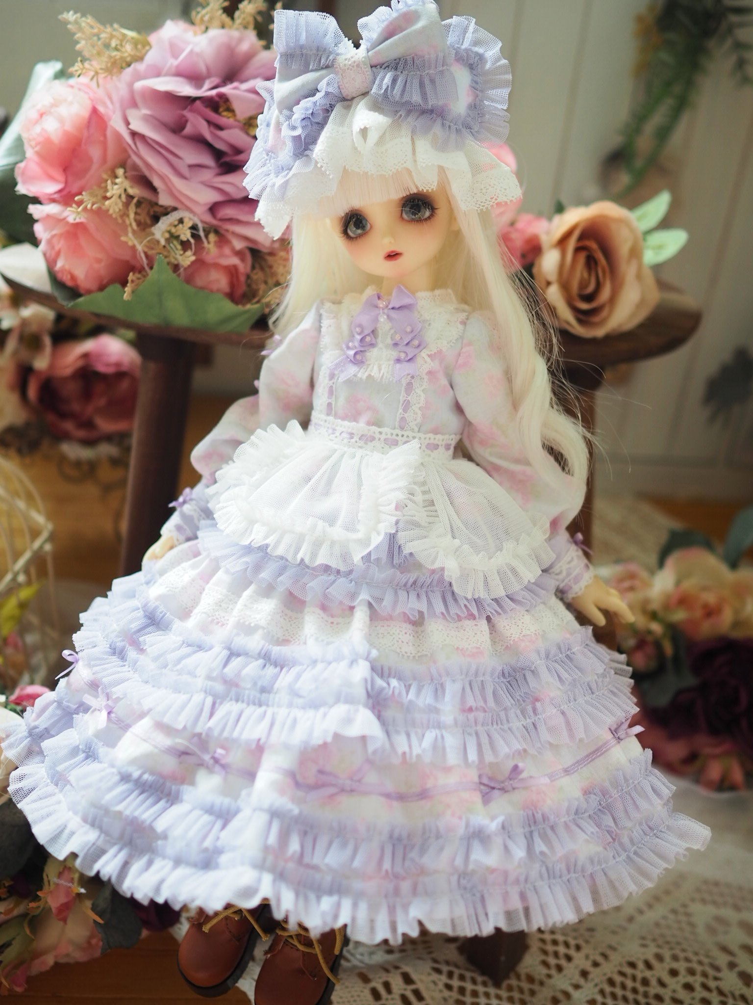 SD DDサイズ　ドール服　ディーラー様製作　ロココ調ドレス 送料無料 リカちゃんサイズ ロココ調ドレス 赤と黒の冬ドレス