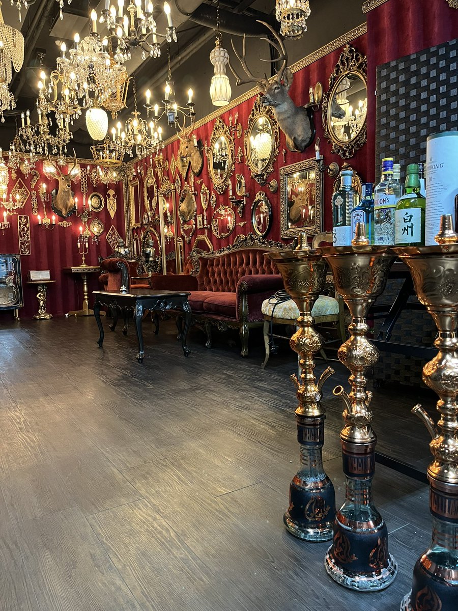 7月30日！水曜日！少し遅くなりましたがシーシャバーラビアンローズ、オープン致しました！
本日も皆様のご来店をお待ちしてます！
涼しい店内でまったりシーシャ如何でしょう！