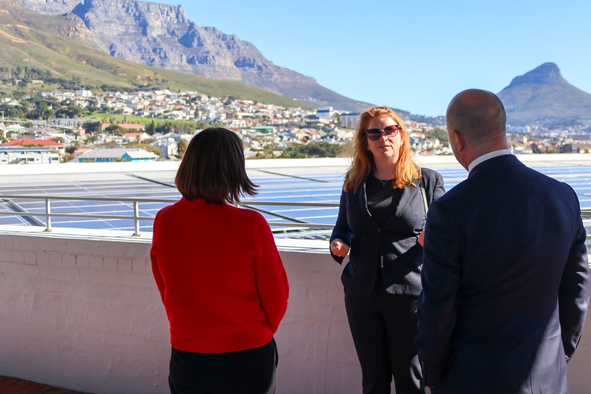UK in South Africa🇬🇧🇿🇦 (@ukinsouthafrica) on Twitter photo 🇬🇧 Minister for Employment <a href="/Alison_McGovern/">Alison McGovern</a> visited 🇿🇦 for G20 and to spotlight efforts to tackle unemployment.
From affordable housing in Salt River to digital inclusion at Takealot, 🇬🇧-🇿🇦 partnerships are driving inclusive growth.
#UKwithSA #GrowthForBoth 🇬🇧 Minister for Employment <a href="/Alison_McGovern/">Alison McGovern</a> visited 🇿🇦 for G20 and to spotlight efforts to tackle unemployment.
From affordable housing in Salt River to digital inclusion at Takealot, 🇬🇧-🇿🇦 partnerships are driving inclusive growth.
#UKwithSA #GrowthForBoth