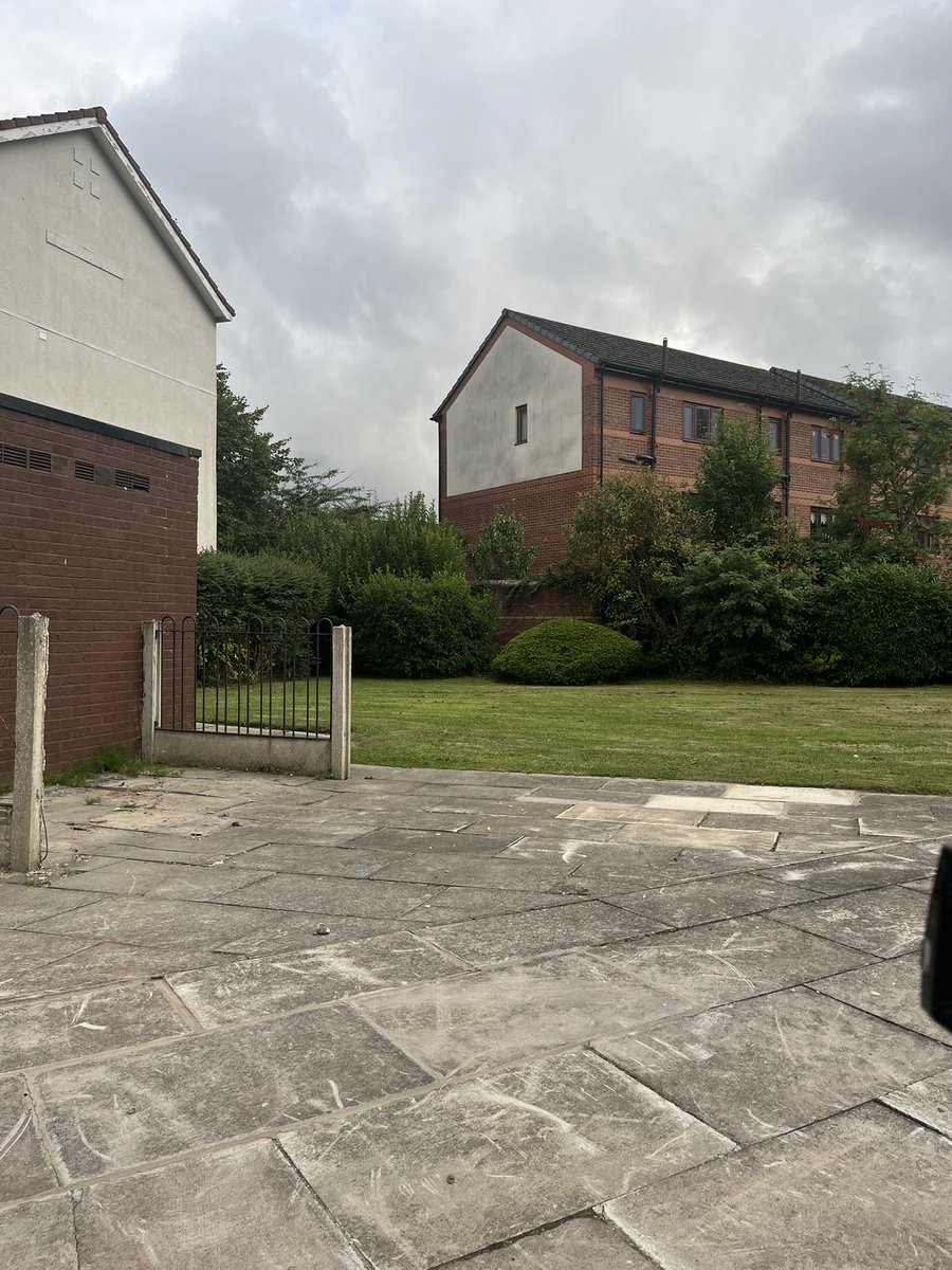 CllrRFarah ๐น (@toxteth4labour) on Twitter photo Clearing out your home? Donโt let your waste end up fly-tipped! ๐ซ
Huge thanks to <a href="/lpool_LSSL/">Liverpool Streetscene Services Ltd</a> for helping keep our streets clean ๐ #Liverpool #FlyTipping #KeepItClean <a href="/LiverpoolLabour/">Liverpool Labour</a> Clearing out your home? Donโt let your waste end up fly-tipped! ๐ซ
Huge thanks to <a href="/lpool_LSSL/">Liverpool Streetscene Services Ltd</a> for helping keep our streets clean ๐ #Liverpool #FlyTipping #KeepItClean <a href="/LiverpoolLabour/">Liverpool Labour</a>
