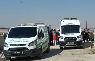 Besi çiftliğinde metan gazı zehirlenmesi…
yurdunsesi.com.tr/besi-ciftligin…
#Ankara