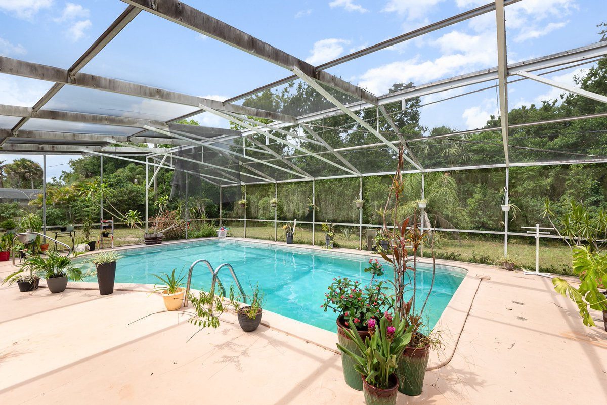 Trace Christian (@tcritt3) on Twitter photo JUST LISTED • 1844 Hamlin Ct Titusville, FL 32780 • Offered for $415,000
If you or someone you know is interested in buying or selling real estate, contact me today!
📱: 407-202-8135
📧: trace.christian@cbrealty.com JUST LISTED • 1844 Hamlin Ct Titusville, FL 32780 • Offered for $415,000
If you or someone you know is interested in buying or selling real estate, contact me today!
📱: 407-202-8135
📧: trace.christian@cbrealty.com