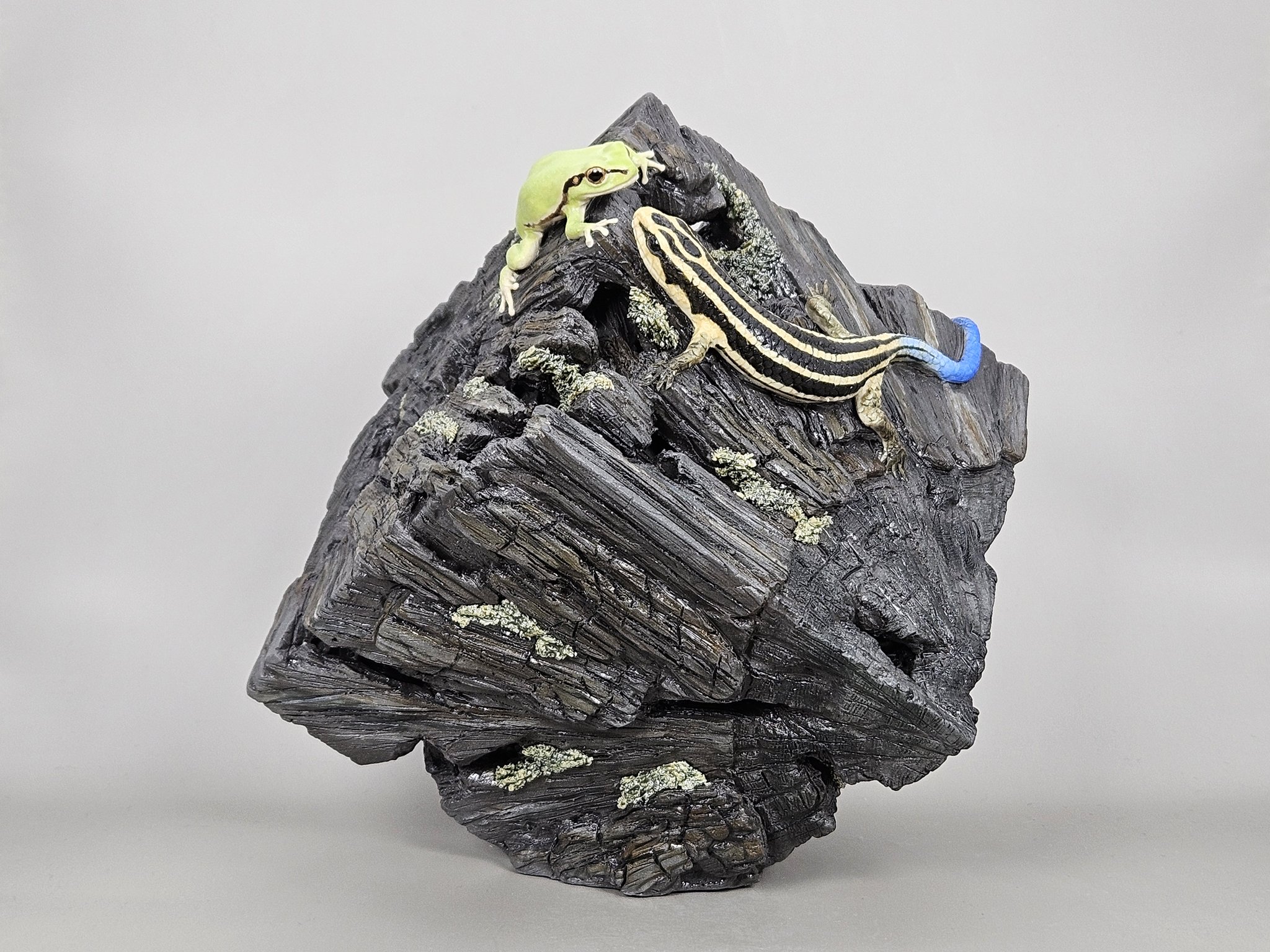 【値下げ】  手工芸竹細工　蝶・とんぼ・カエル・トカゲ・亀 AGI006 逆鱗のトカゲ 7cm | メントリザムライ