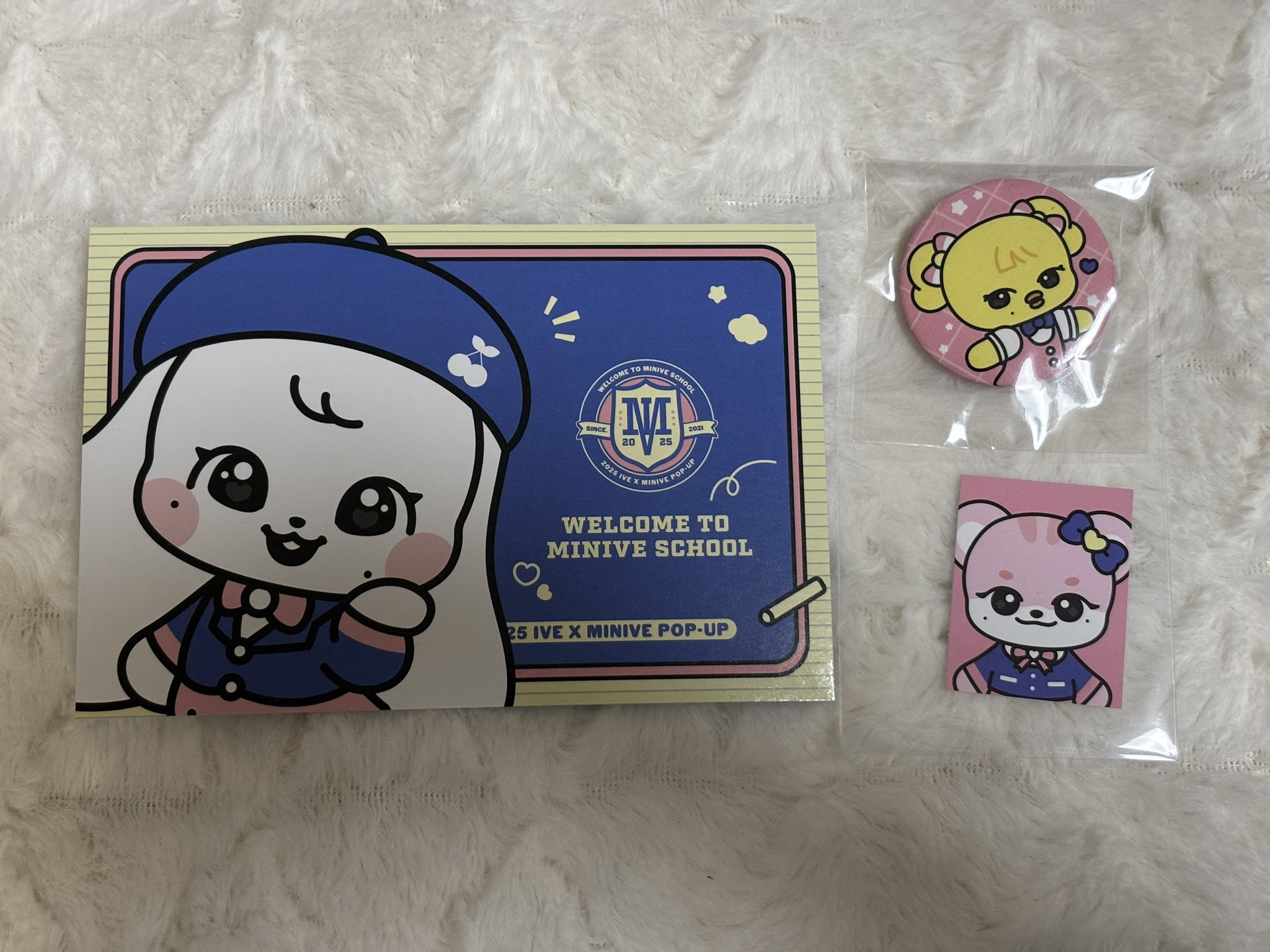 IVE minive school ポップアップ　ぬいぐるみ ハグバッグ レイ IVE minive school ポップアップ ぬいぐるみ ハグバッグ レイ