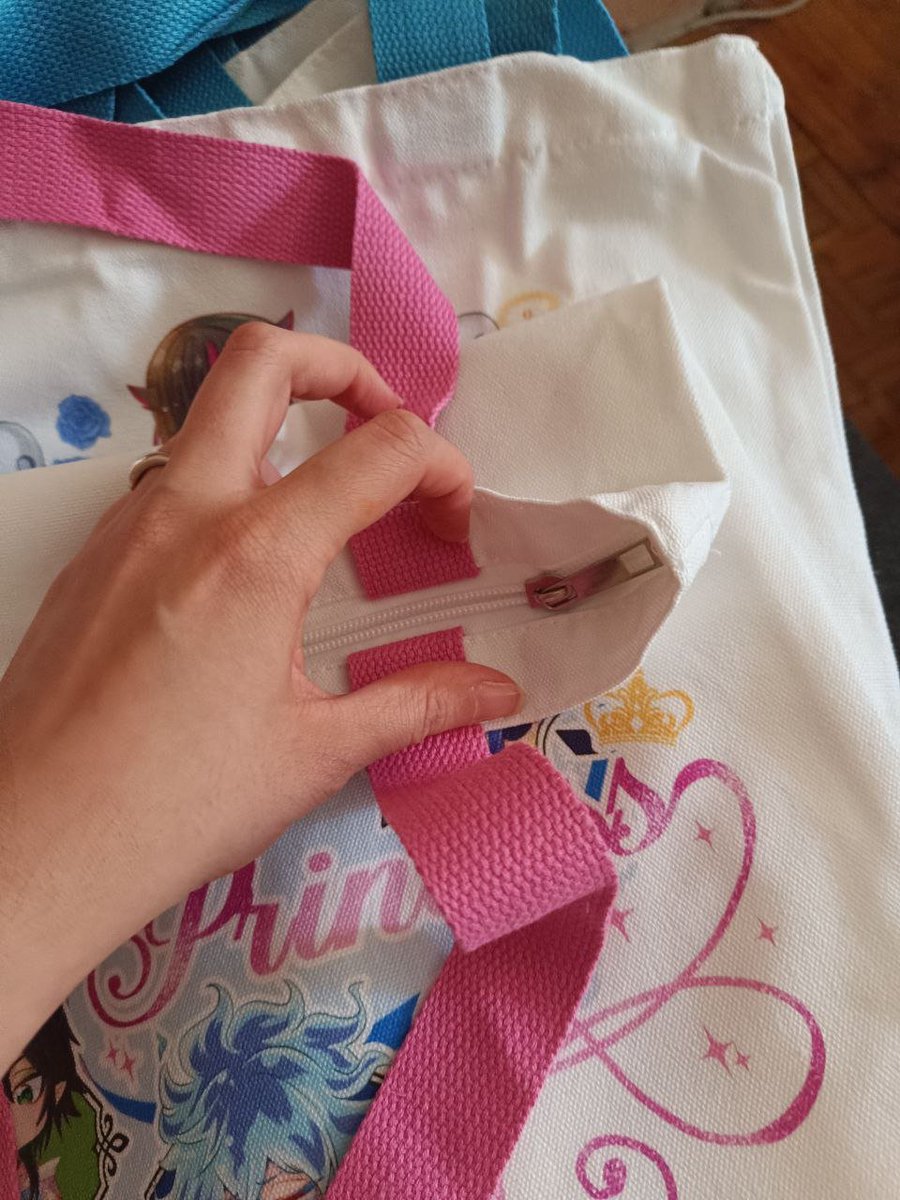 The new totes are here!!!
#twst