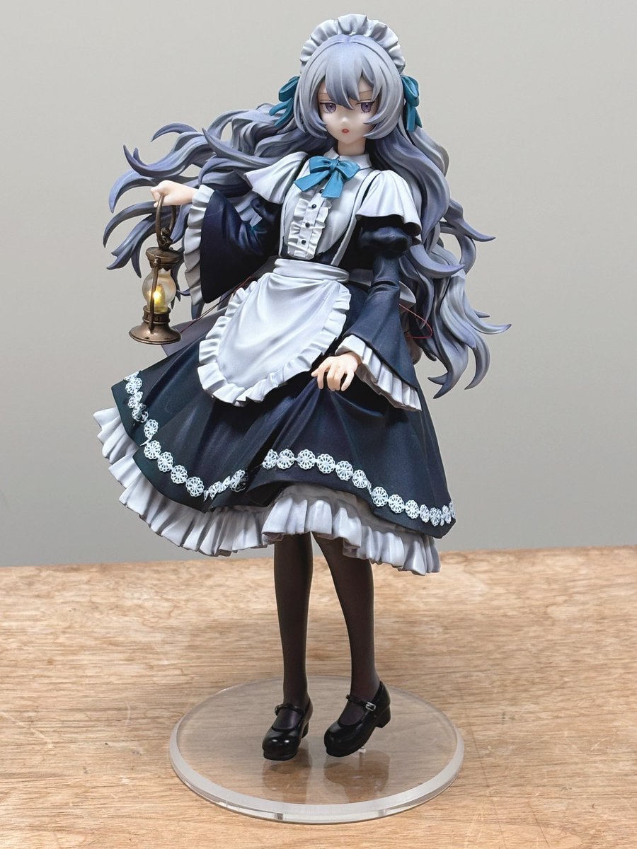 お久しぶりです。ランタンを持つメイドお買い求めくださった方々ありがとうございました！綺麗に塗装していただきました。みなさまもお好きな姿に塗ってくださると嬉しいです