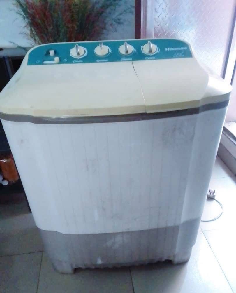 For Sale ‼️

Frame 1: 11kg washing machine. Washing n spinning. Less than a year
🏷️175k
📍Dutse , Abuja

Frame 2: 7.5kg Hisense washing machine...
🏷️145k
📍Dutse, Abuja

📞 💬 08122760433

Pls RT 🙏🏽