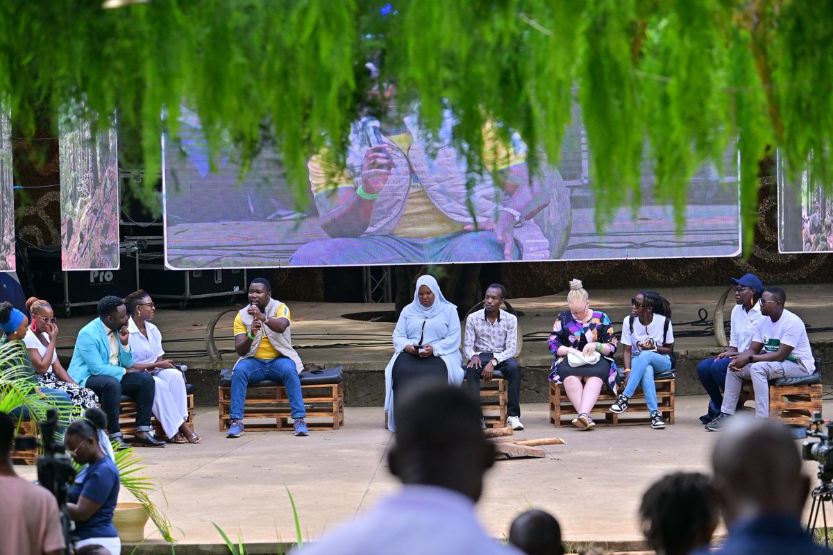 During the #PhilanthropyWeek2025 and 6th Gathering of Givers,we'll honour that auntie who raised children that weren't hers,The neighbour who shared their last meal,The village youth group that fundraises with song and drum.

African giving is alive &amp; Rooted. 
#OurGenerousSpirit