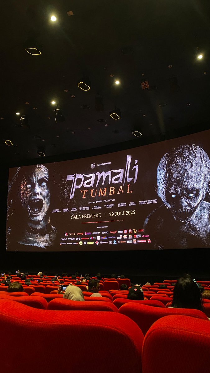 shaoranmuse's tweet photo. Pas gala premiere pamali pengantin iblis ga sempat bikin status, sekarang kembali lagi dengan pamali tumbal ✨ #pamali #pamalitumbal https://t.co/Ath3dTVNfn
