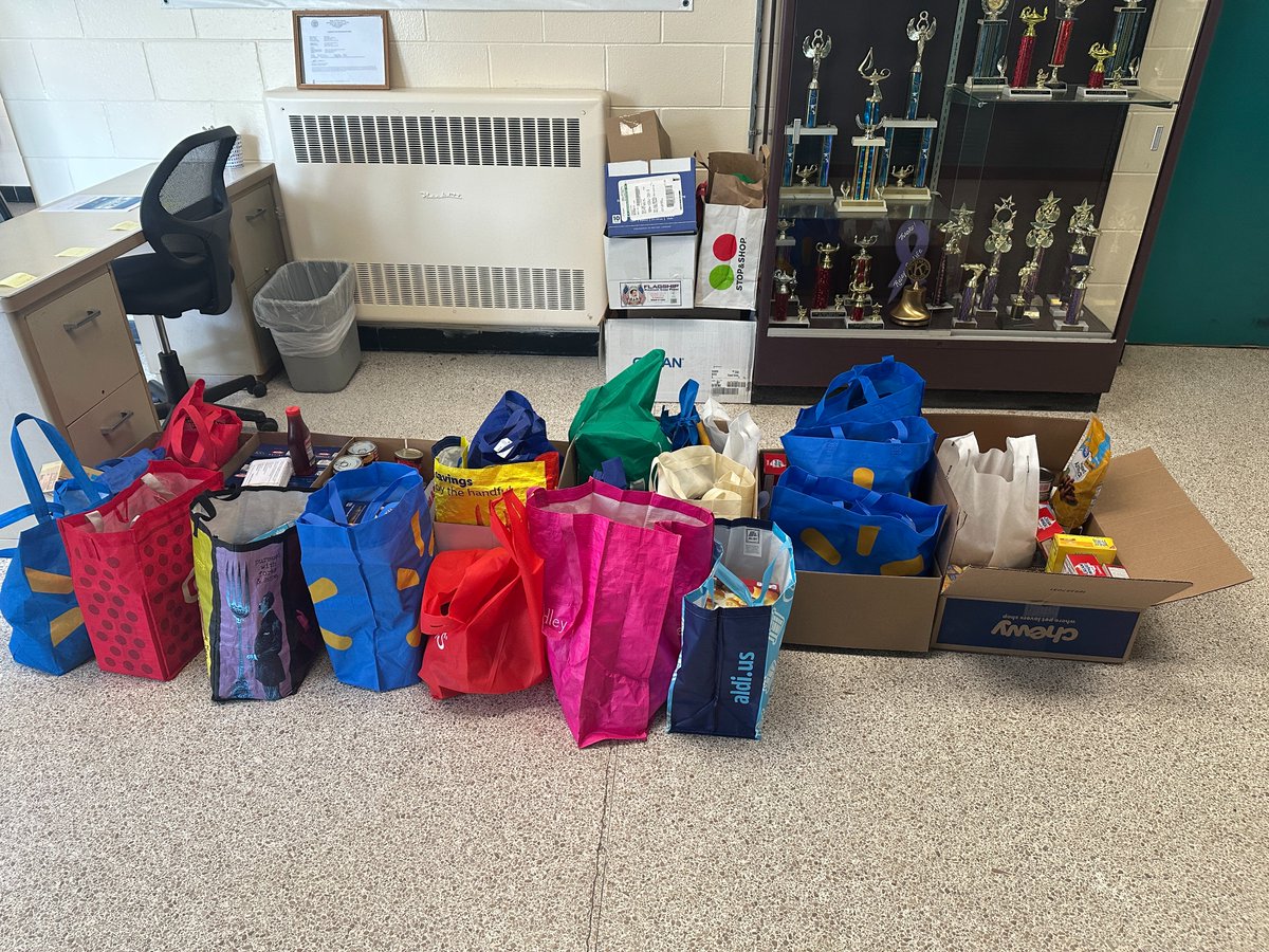 BTPSSpecialSrvcs (@btpssrvcs) on Twitter photo Thank you to our ESY family for the many donations to our Annual Service Project! We are so proud that our program collected over 200 items for the Food Angels, a Brick organization that feeds our local homeless population. 🥫💚 <a href="/Brick_K12/">Brick Township Public Schools</a> <a href="/BTPSLearns/">BTPSLearns</a> Thank you to our ESY family for the many donations to our Annual Service Project! We are so proud that our program collected over 200 items for the Food Angels, a Brick organization that feeds our local homeless population. 🥫💚 <a href="/Brick_K12/">Brick Township Public Schools</a> <a href="/BTPSLearns/">BTPSLearns</a>