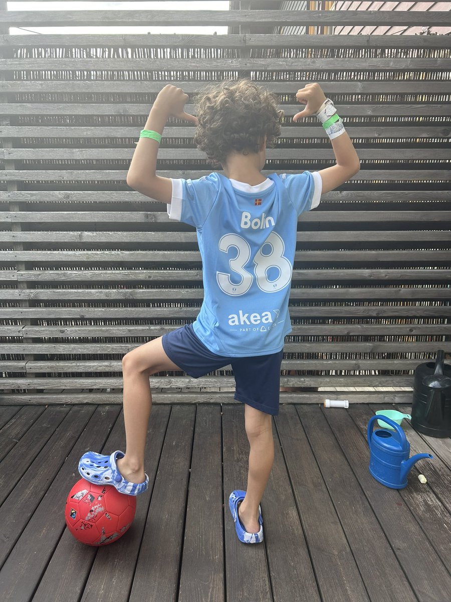 Daniel Hellman Uppström tweet media