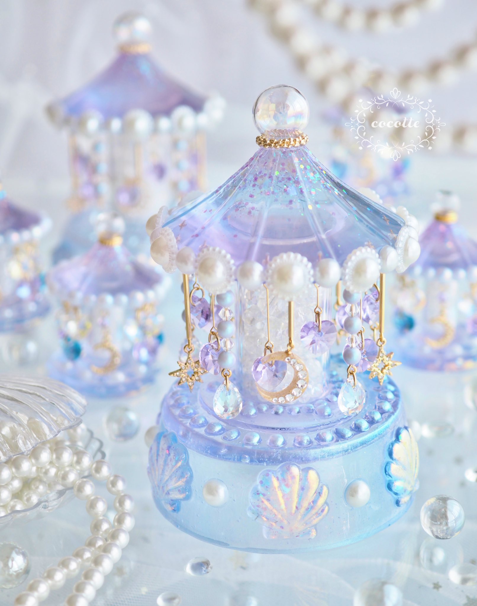 ♡coco✨ハンドメイドのフェレット☆アートドール ミニチュアねこちゃんフレームです (=・ェ・=) かわいぃ〜 お耳