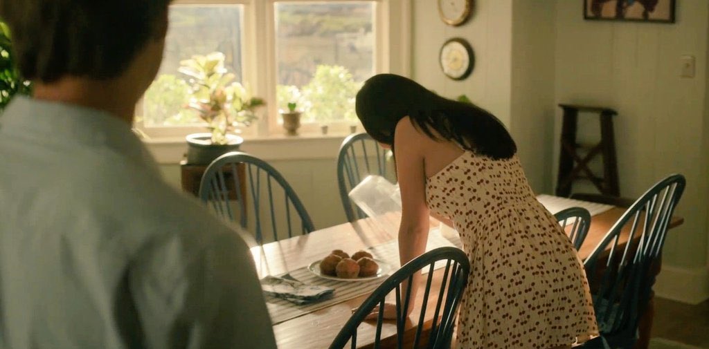 fruitslola's tweet image. ela zombou dele sem nem se preocupar se ele estava ouvindo e mesmo assim ele fez a manhã dela especial com os muffins que a susannah fazia pra ela. BELLY VOCÊ NÃO MERECE ESTE HOMEM!