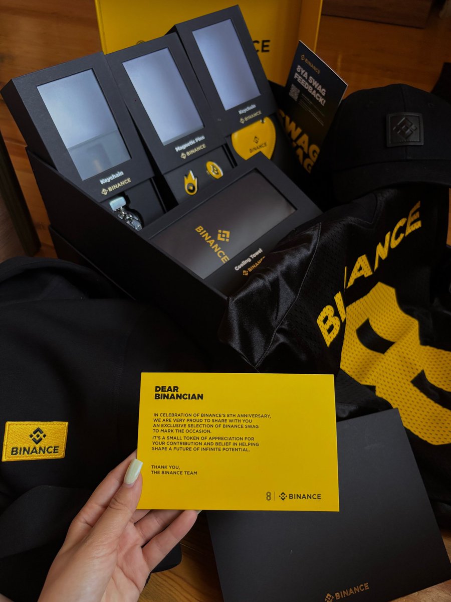 Trở thành 1 trong 3 người may mắn sở hữu Full Set quà Sinh nhật Binance 8 tuổi cực hiếm!
Chỉ cần:
📌 Share lại post này ở chế độ công khai
✍️ Chia sẻ câu chuyện lần đầu hodl BNB + #BNBATH
👉 Điền form: binance.com/en/survey/4451…

Ngoài ra, còn có 10 giải phụ
