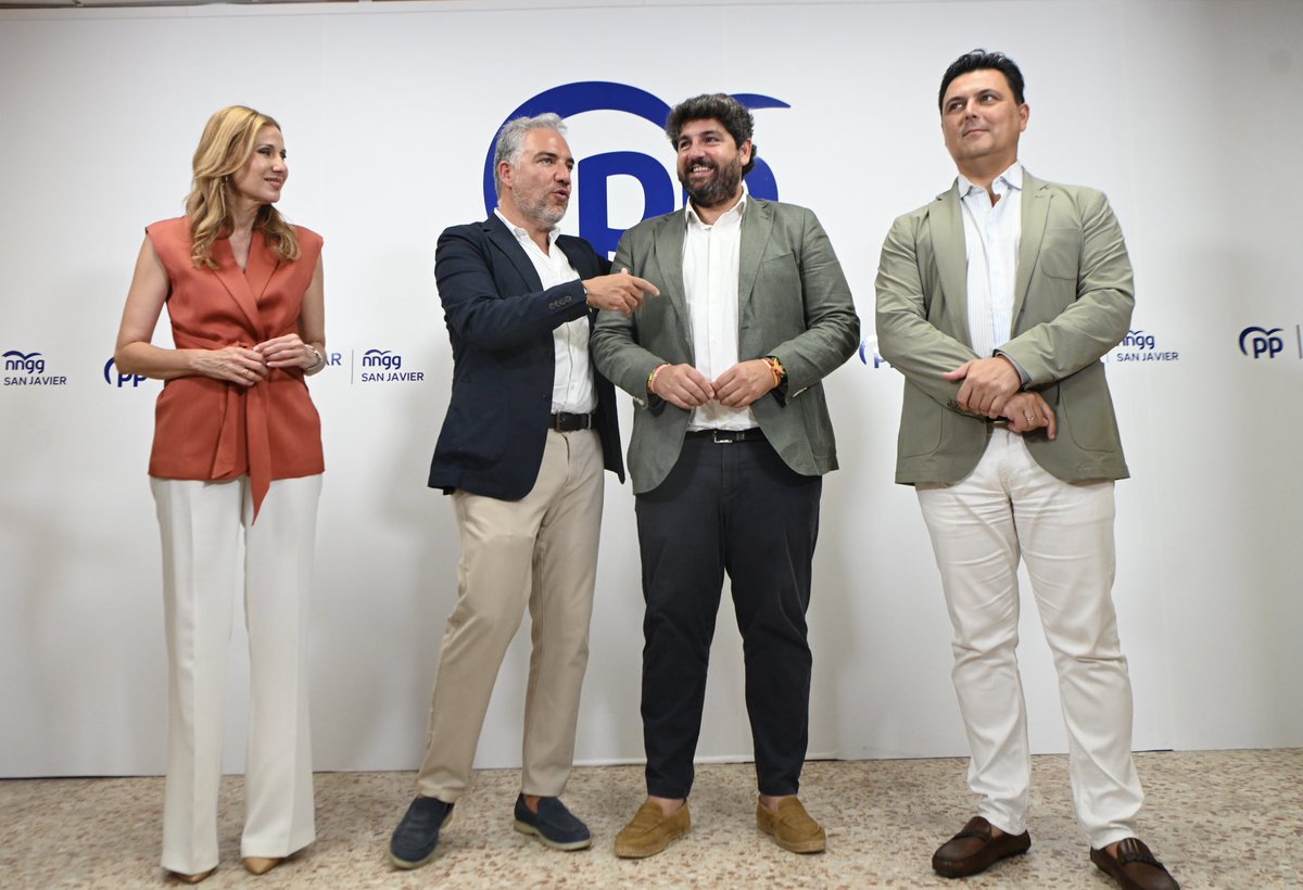 Acto en San Javier y visita a Himoinsa, una de las empresas punteras de la Región de Murcia. 

Gracias a <a href="/LopezMirasF/">Fernando López Miras</a> y a <a href="/jmluengogallego/">José Miguel Luengo</a> por la extraordinaria labor que hacéis…A PESAR DEL GOBIERNO.