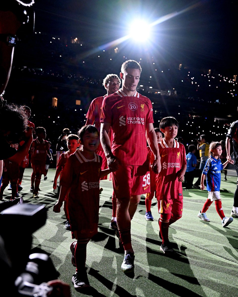 HT Yokohama 0-0 Liverpool #LFC
Half time in Japan and we are level at the break. A lot of nearly moments with Salah displaying his incredible passing ability once again. Pitch is awful and not helping at all. Hopefully we will see a more eventful second half.