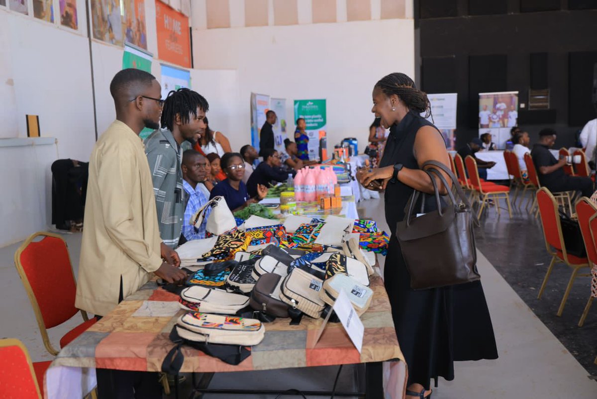 The exhibition space at #LCOYUganda2025 is buzzing with ideas, creativity, and climate-smart solutions led by young changemakers.

From green enterprises to climate tech — the future is on display!
#FromPlayToPolicy | #COP30