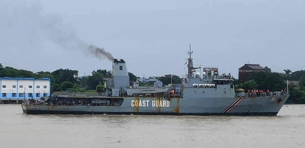 BARACUDA BACK HOME @ GRSE FOR REFIT

A ship that made history is back to its roots.
Built in 2015 by #GRSE, MCGS Barracuda was the first-ever warship exported by India, handed over to the National Coast Guard of Mauritius under a landmark diplomatic initiative.
This milestone