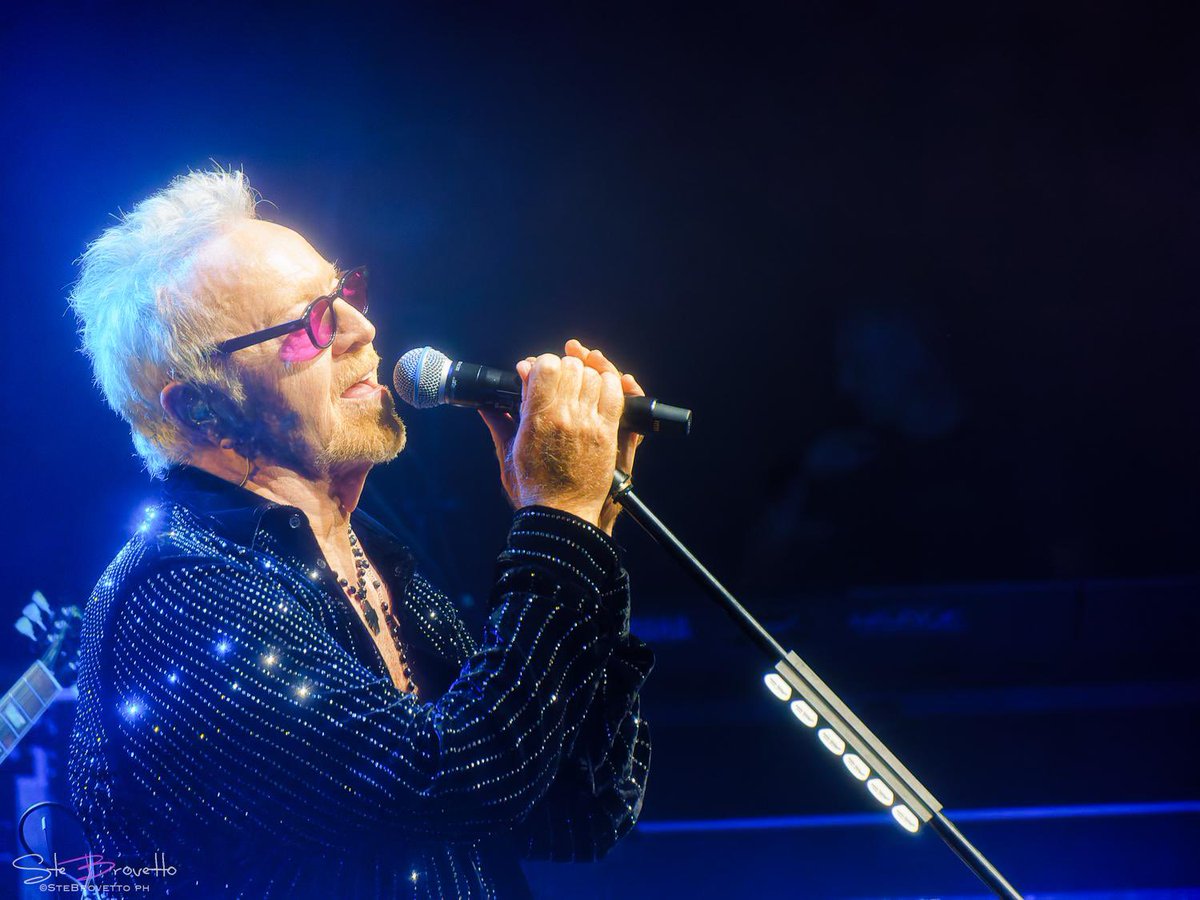 Che serata, Pescara! Grazie per aver reso anche questa tappa de “L’Ultima Notte Rosa - The Final Tour” un ricordo indelebile! 🤩

Il tour continua domani:
31.07.25 - BENEVENTO - BTC Music Festival - Arena Musa

Siete pronti?

🎟️ Biglietti ticketone.it/event/umberto-…

<a href="/SteBrovettoPh/">SteBrovettoPh</a>