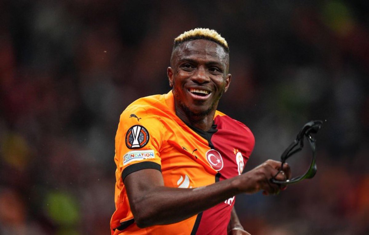 Osimhen şerefine, yoruma “Osimhen” yazıp beni takip eden tam 5 kişi forma hediye edecek.

#SoloilGalaDay