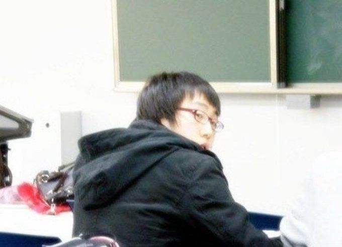 우리야 넘 좋아하고 아끼는 캐릭터들이지만
저쪽 팬덤 입장에서는
돈주고 산거에서 걍 불량나온건데
그거에 대한 불평하는걸로
우리 캐릭터한테 왜 그러냐 따지는거 만큼
쪽팔리는거 없는거 알지
생각하고 글쓰 쟈