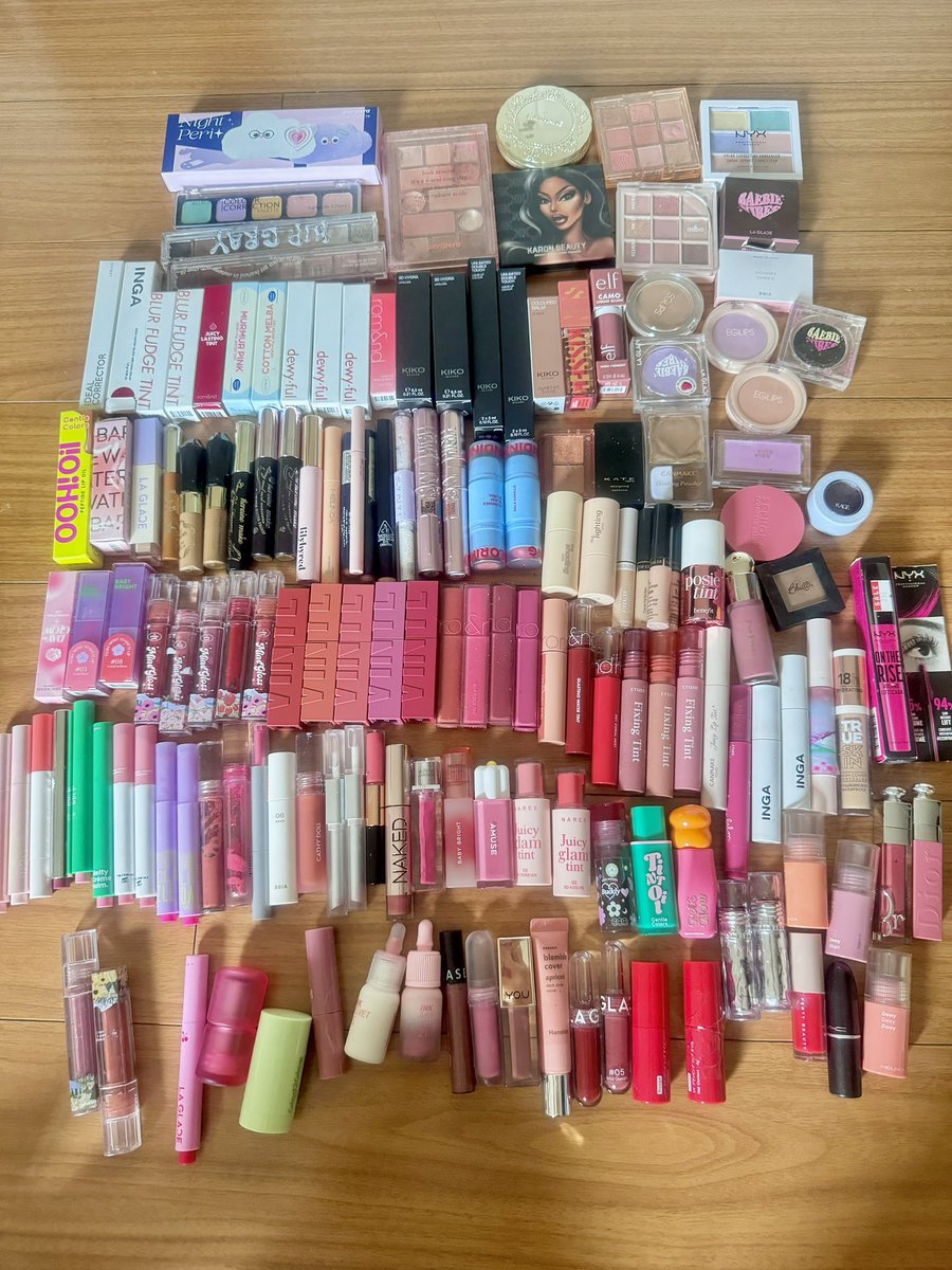 2handsStuff's tweet image. 🎀โล๊ะเครื่องสำอางค์ สกินแคร์มือ1/2 รองเท้า กระเป๋าของใช้เยอะมาก
🛍️ลง31/07 4โมง
📮เหมาส่ง39 รีฟอลลด5
#ส่งต่อสกินแคร์ #ส่งต่อเสื้อผ้า #ส่งต่อ #ส่งต่อstylistshop #ส่งต่อcintage #เสื้อผ้ามือสอง  #ส่งต่อเครื่องสำอาง #vghbkk #โล๊ะตู้ #ส่งต่อเสื้อผ้ามือสอง #ส่งต่อกระเป๋า #ส่งต่อรองเท้า