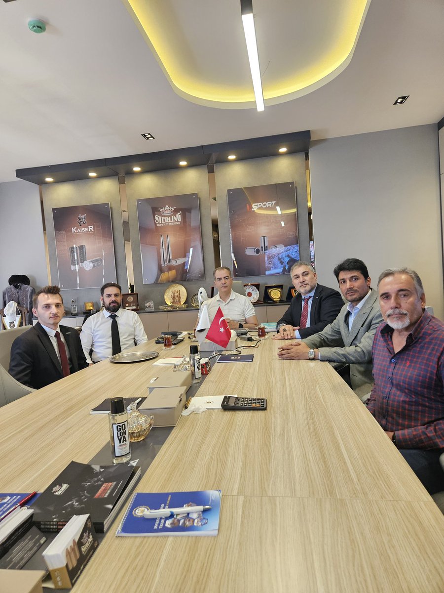 Bülent Şen (@bulentsenenerji) on Twitter photo MÜSİAD Enerji Sektör Kurulu olarak MÜSİAD Sektör Kurulları Komisyonu Başkan Yardımcısı Fatih Altunbaş'ı Ankara'da ofisinde ziyaret ettik. Nazik ağırlamaları ve misafirperverlikleri için teşekkür ediyoruz. <a href="/MUSIAD/">MÜSİAD</a> <a href="/cemalozen/">Cemal ÖZEN</a> <a href="/FatihAltunbash/">Fatih ALTUNBAŞ</a> MÜSİAD Enerji Sektör Kurulu olarak MÜSİAD Sektör Kurulları Komisyonu Başkan Yardımcısı Fatih Altunbaş'ı Ankara'da ofisinde ziyaret ettik. Nazik ağırlamaları ve misafirperverlikleri için teşekkür ediyoruz. <a href="/MUSIAD/">MÜSİAD</a> <a href="/cemalozen/">Cemal ÖZEN</a> <a href="/FatihAltunbash/">Fatih ALTUNBAŞ</a>