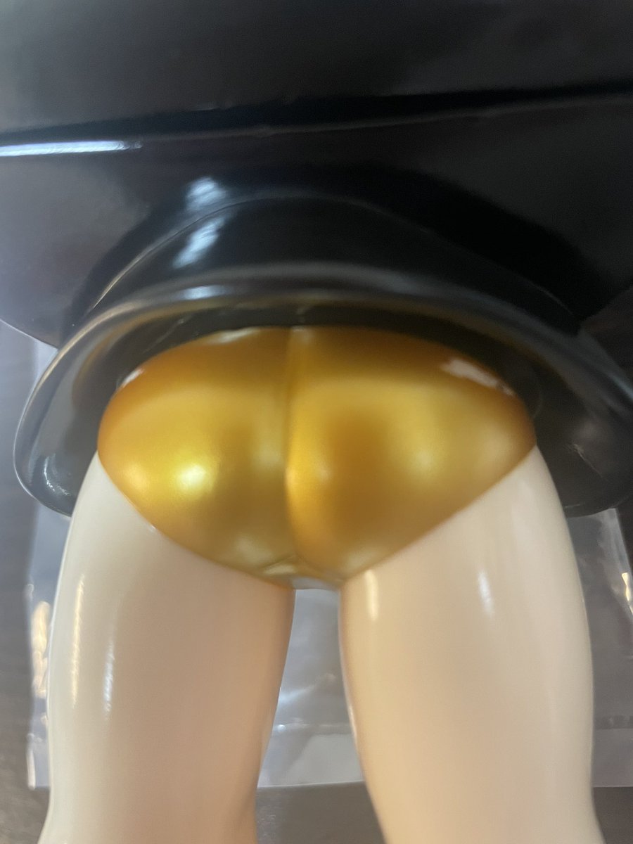 誰か〜‼︎
塗装はげてやがる