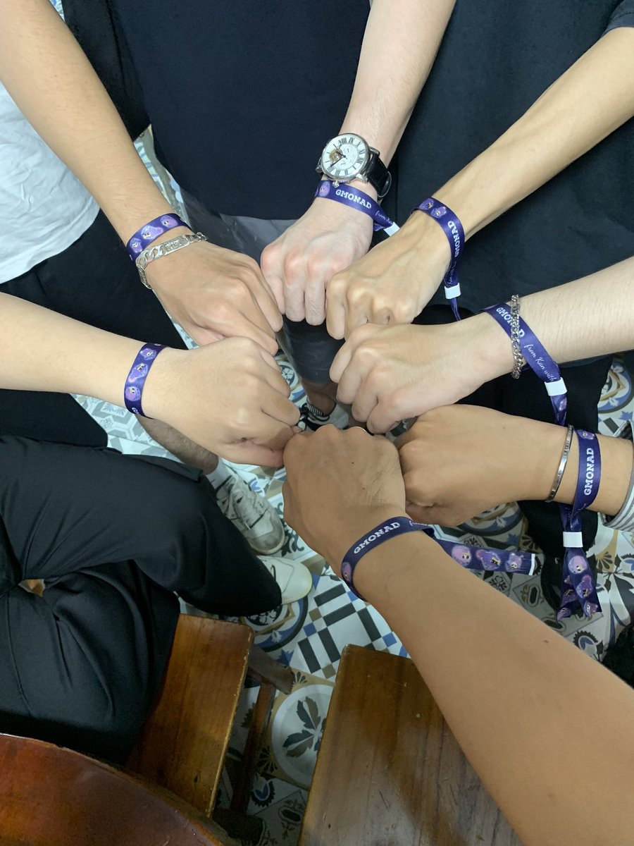 Vietnads assemble!
<a href="/vietnads/">Vietnads 🇻🇳 ⨀</a> <a href="/monad/">Monad ⨀</a>