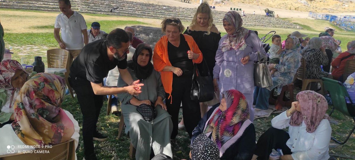 Eskişehir - 13.07.2025 günü Eskişehir il teşkilatımız olarak il başkan Yrd katılımıyla Sivrihisar ilçemizde düzenlenen Nasreddin Hoca festivali kapsamında vatandaşlarımızla buluştuk, hasbihal ettik.

<a href="/anahtarparti/">Anahtar Parti</a> #AnahtarParti