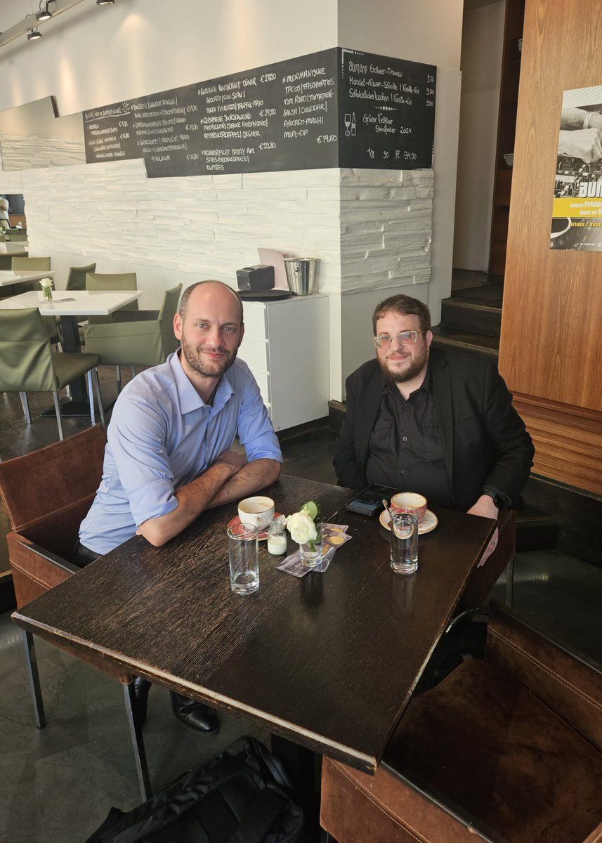 Israel in Österreich🇮🇱🇦🇹 (@israelinaustria) on Twitter photo DCM <a href="/ilaylevi2/">Ilay Levi Judkovsky 🎗️</a> freute sich sehr, den Maariv-Journalisten <a href="/josharonson1/">Josh Aronson ג'וש ארונסון</a> während seines Besuchs in Wien zu treffen. Josh ist eine echte israelische Erfolgsgeschichte – er ist der erste Journalist in Israel auf dem autistischen Spektrum und engagiert sich in verschiedenen jüdischen DCM <a href="/ilaylevi2/">Ilay Levi Judkovsky 🎗️</a> freute sich sehr, den Maariv-Journalisten <a href="/josharonson1/">Josh Aronson ג'וש ארונסון</a> während seines Besuchs in Wien zu treffen. Josh ist eine echte israelische Erfolgsgeschichte – er ist der erste Journalist in Israel auf dem autistischen Spektrum und engagiert sich in verschiedenen jüdischen