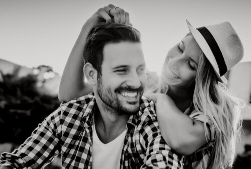 L'amitié est le seul lien qui résiste pratiquement à tout, même parfois lorsque le désir vient le chatouiller.
𝑇 𝑒𝑛~𝐿~

#JournéeInternationaleDelAmitié