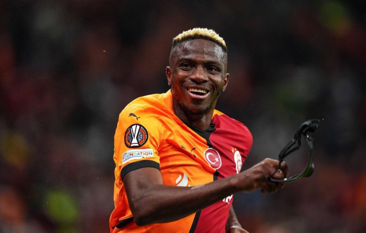 Osimhen şerefine, yoruma “Osimhen” yazıp beni takip eden tam 3 kişi forma hediye edecek.

#SoloilGalaDay