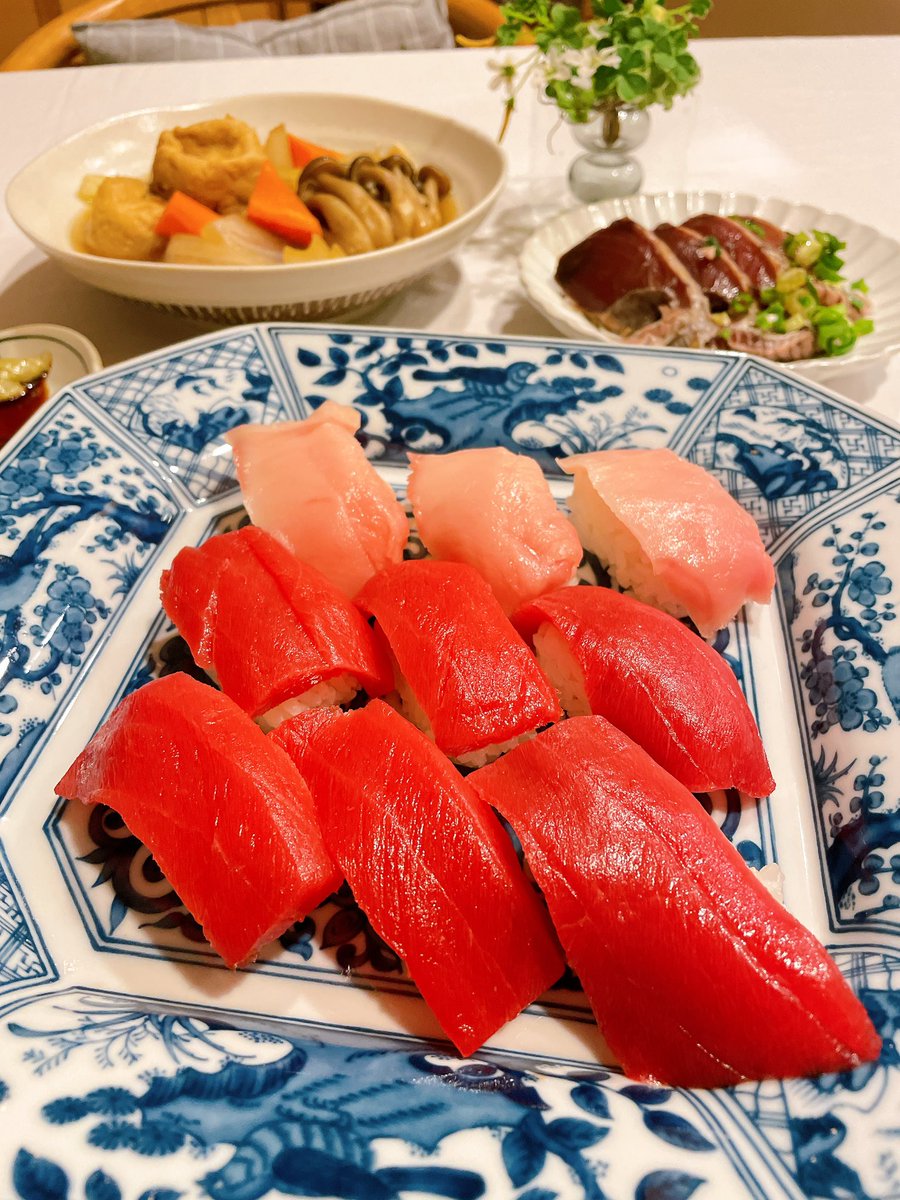 美味しそうな🍣お寿司を発見😋

一日お疲れさまでした🌙