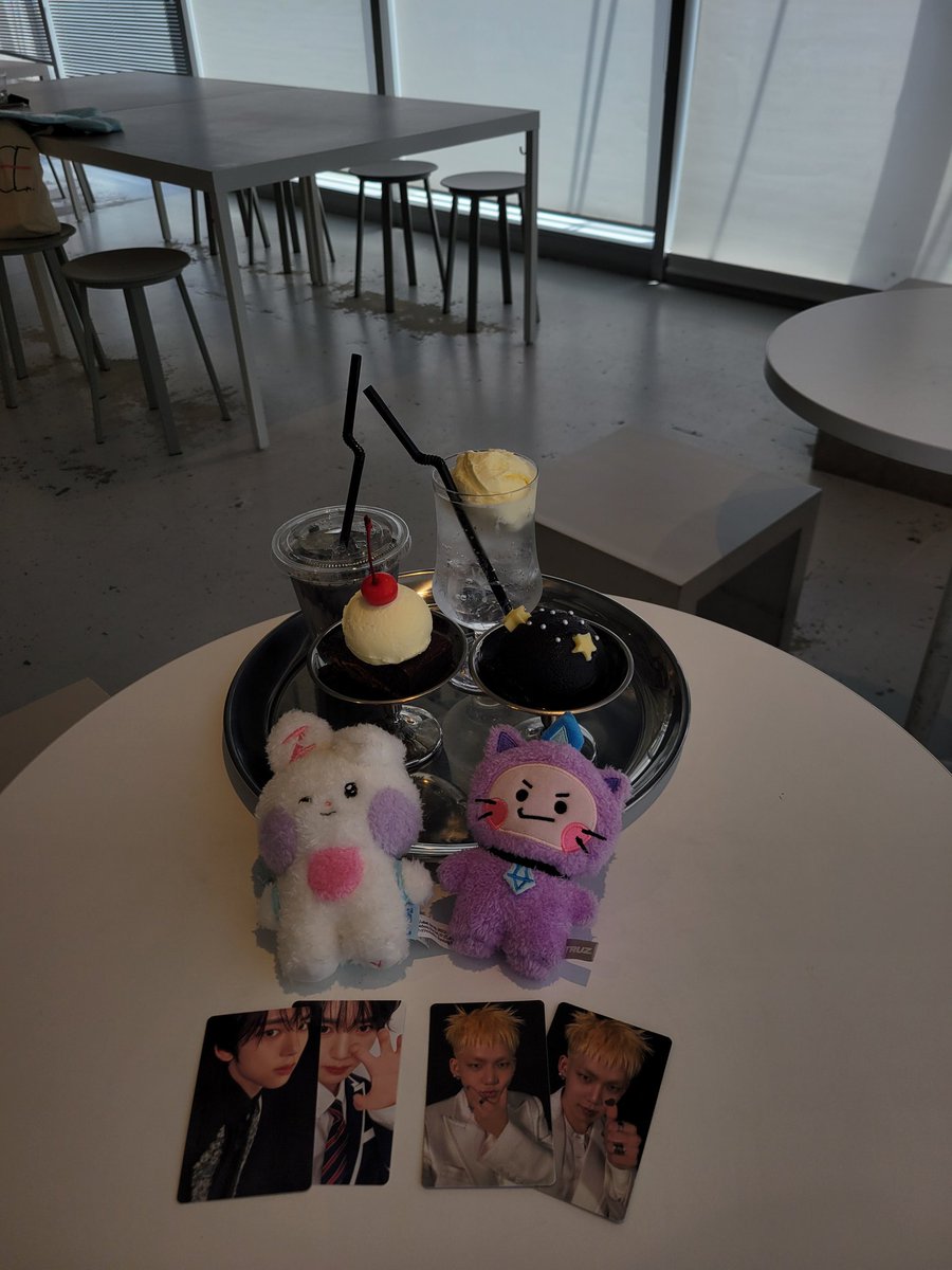 hsk_tre's tweet photo. ~July memories~
他グルペンのお友達とたくさんオタ活してきた~♡
そろそろトゥメの子とも遊びたいな💭💞 https://t.co/bRmykR4Q8v