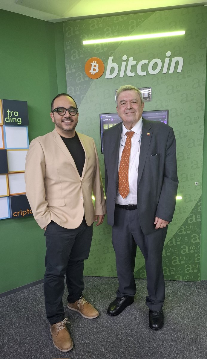 Ani₿al Garrido (@anibalcripto) on Twitter photo En el ecosistema, cada paso cuenta.
Ayer tuvimos el honor de recibir en la <a href="/academiabtcucab/">Academia BT&C UCAB</a> al presidente de <a href="/Bolsacaracas/">Bolsa de Valores de Caracas</a>, <a href="/josegrasso/">Jose Grasso</a>.
Un avance más en la construcción de puentes entre el mundo financiero tradicional y las nuevas tecnologías.
Seguimos construyendo🚀
#Bitcoin En el ecosistema, cada paso cuenta.
Ayer tuvimos el honor de recibir en la <a href="/academiabtcucab/">Academia BT&C UCAB</a> al presidente de <a href="/Bolsacaracas/">Bolsa de Valores de Caracas</a>, <a href="/josegrasso/">Jose Grasso</a>.
Un avance más en la construcción de puentes entre el mundo financiero tradicional y las nuevas tecnologías.
Seguimos construyendo🚀
#Bitcoin