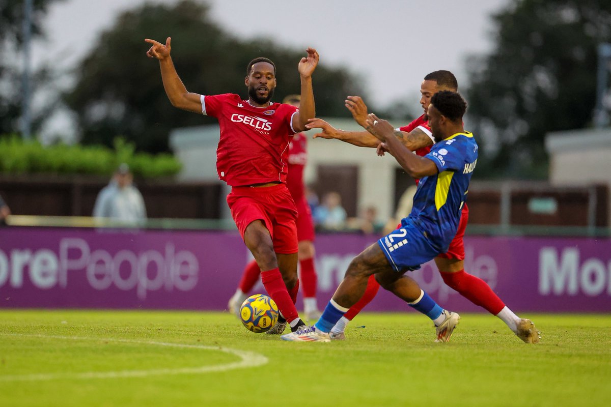 Another pre season game done ☑️ ⏱️ 📸

adobe.ly/40H3U66 

<a href="/officialKLtown/">King's Lynn Town FC</a>